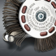 Obróbka powierzchni 1-3,5 m2/h MBX BRISTLE BLASTER
